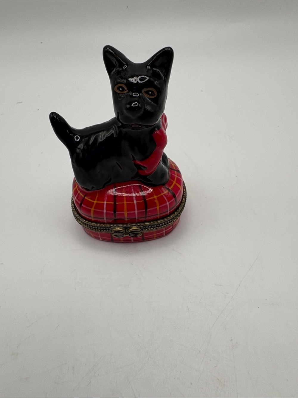 Black Ceramic Scottie Dog Trinket Box on Red Plaid Base
